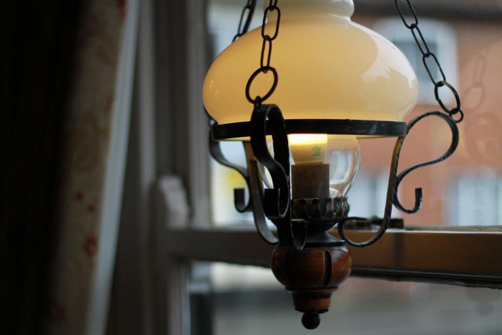 The Bell Hotel Clare Buitenkant foto