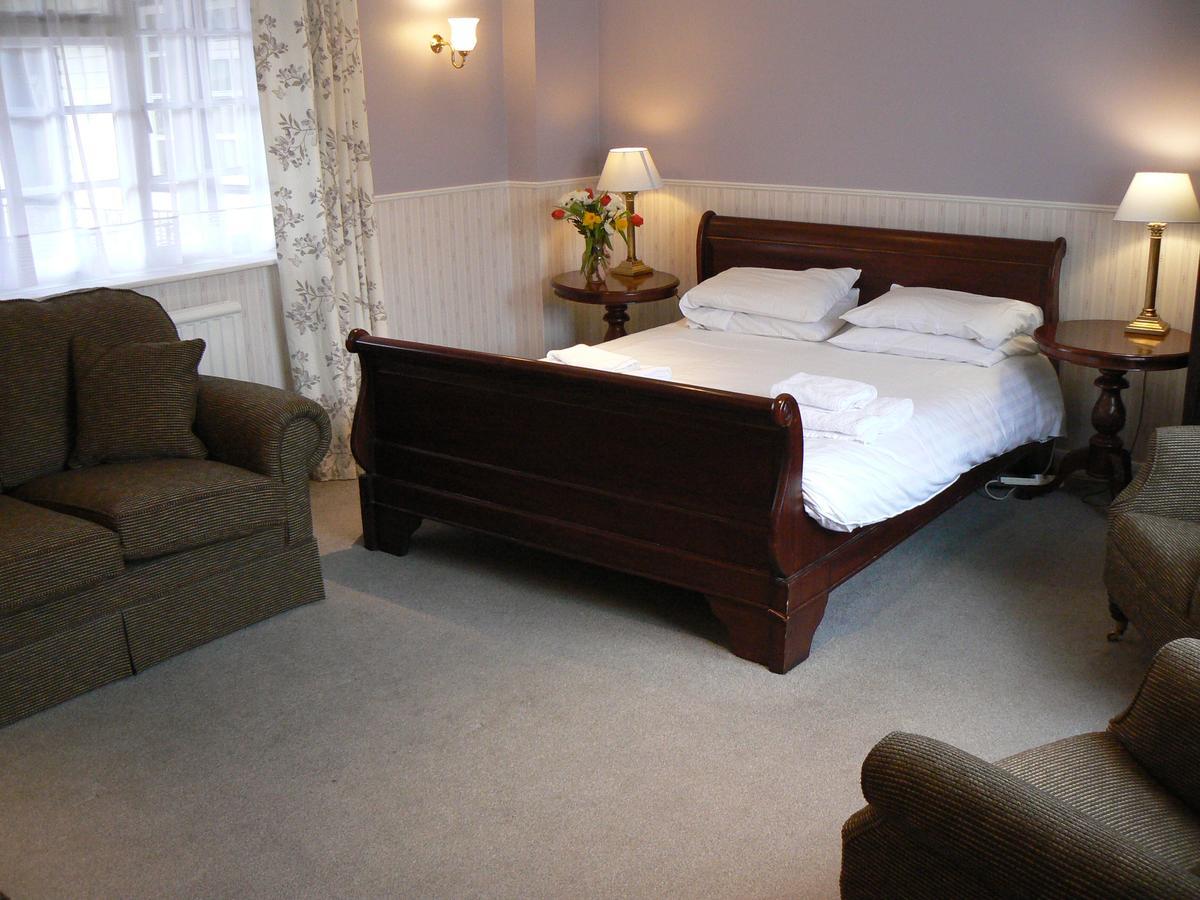 The Bell Hotel Clare Buitenkant foto