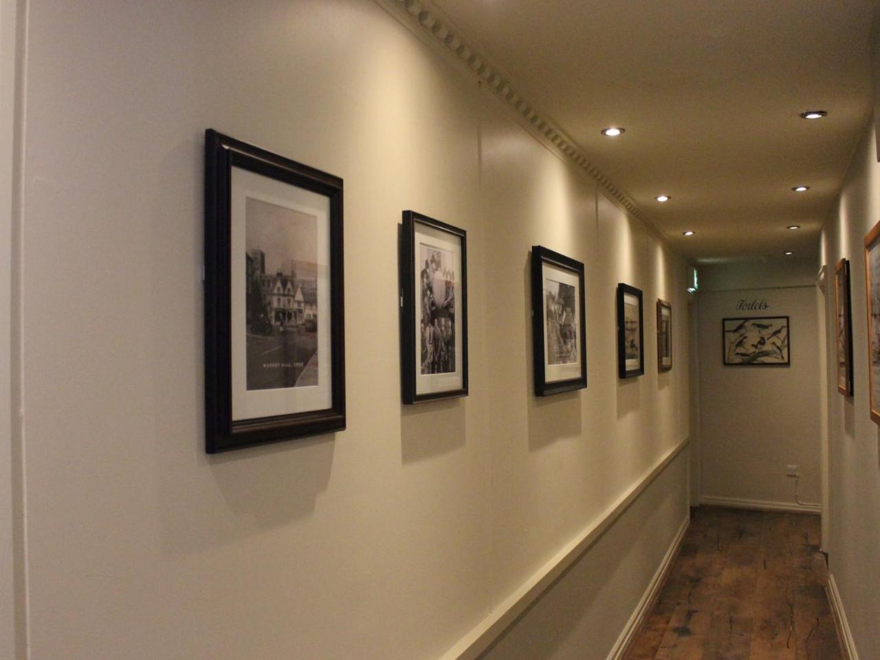 The Bell Hotel Clare Buitenkant foto